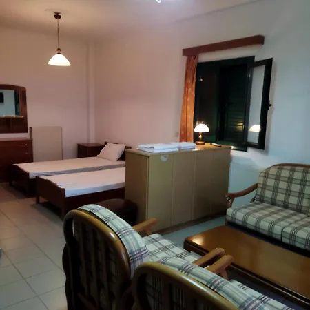 κωνσταντιοσ Apartment Okhthonia